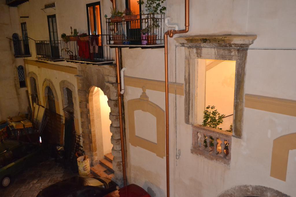 B&B Palazzo Corvino Palermo Eksteriør billede